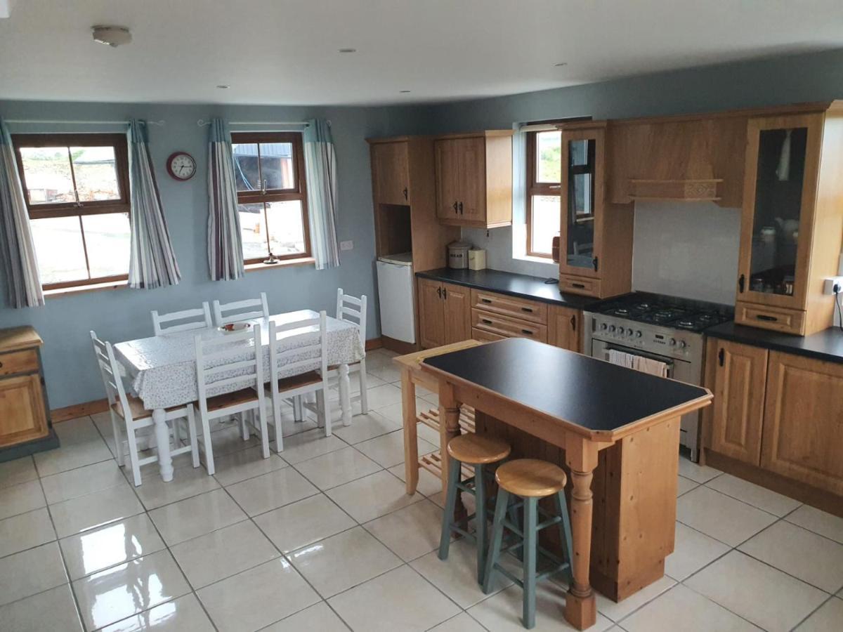 Murphys Irish Farmhouse Трали Экстерьер фото